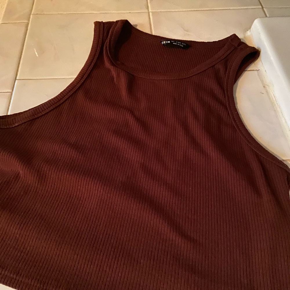 Medium cropped crop top